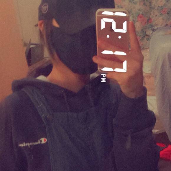 Meet your Posher, Delphine - Picture 1 of 1